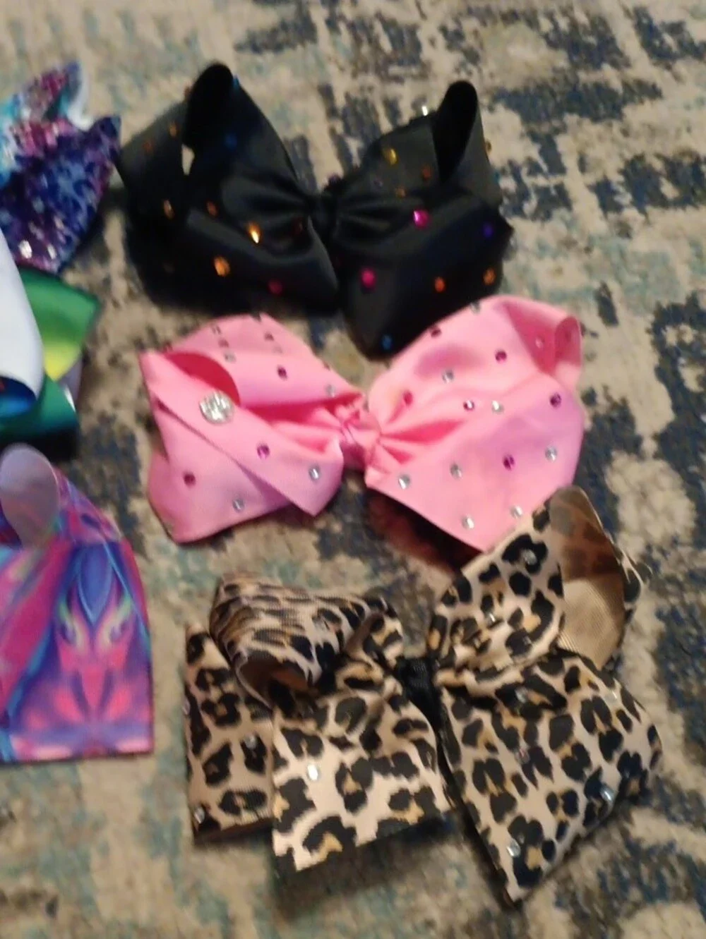 JoJo Siwa set vibrant